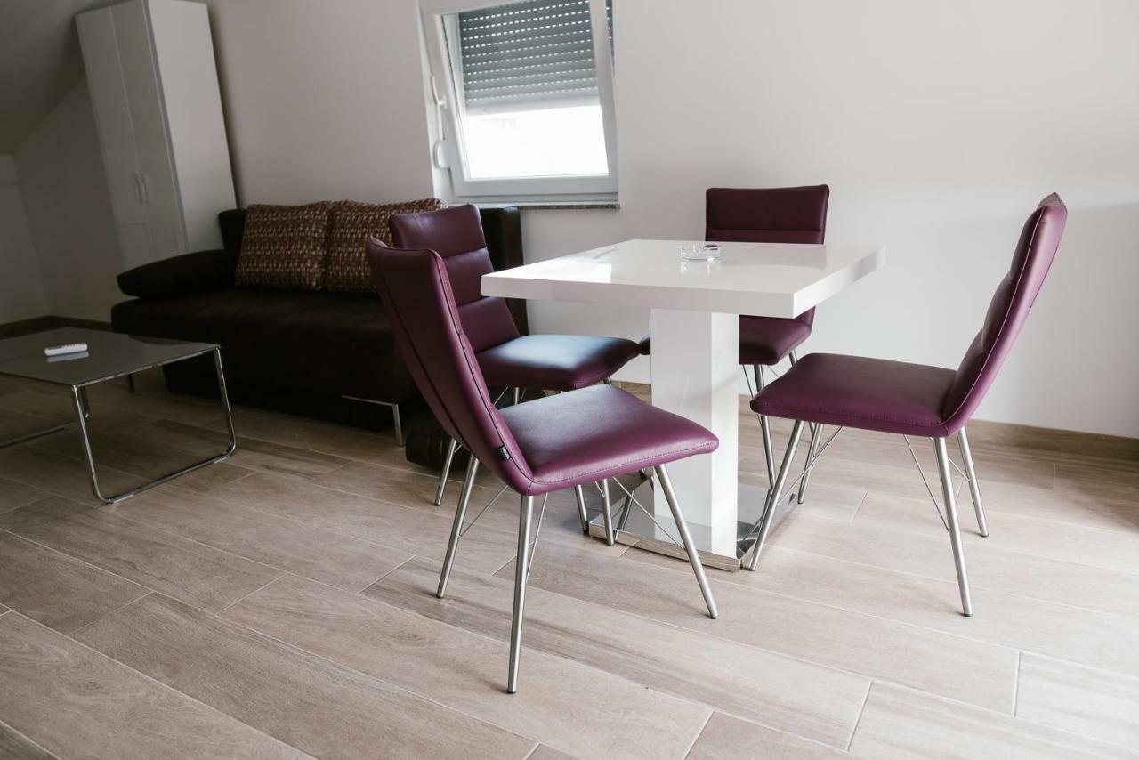 The Nikolic - Woegenstein Apartment *