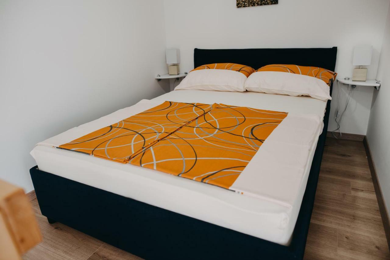 The Nikolic - Woegenstein Apartman *