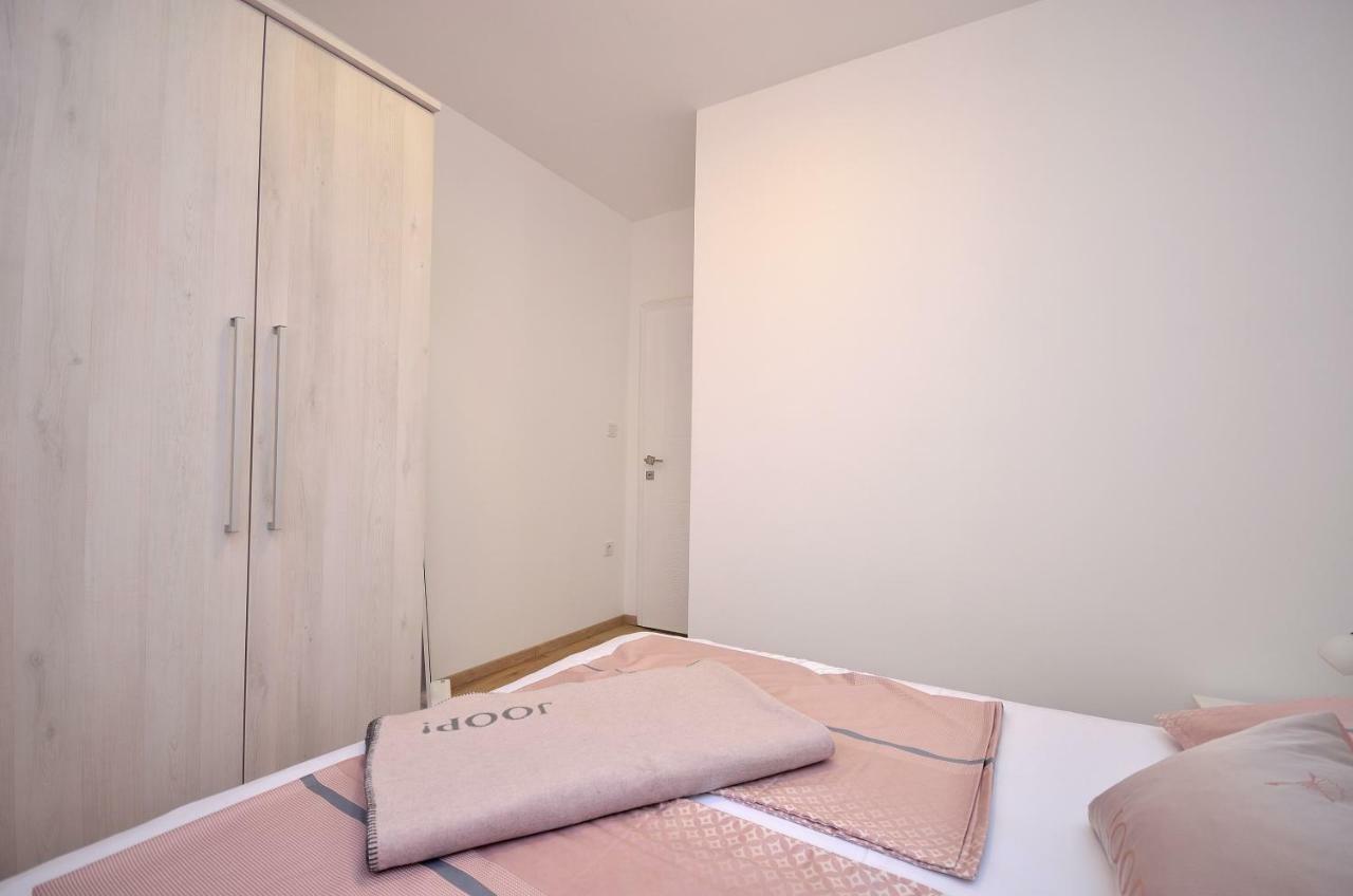 The Nikolic - Woegenstein Apartman